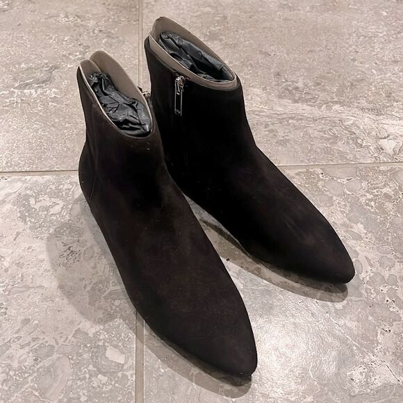 Aquatalia Prisilla Brown Dress Suede Booties, New, Size 9 - Picture 1 of 11